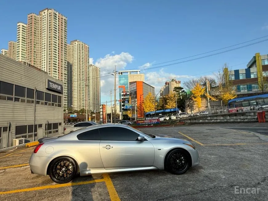 Infiniti G