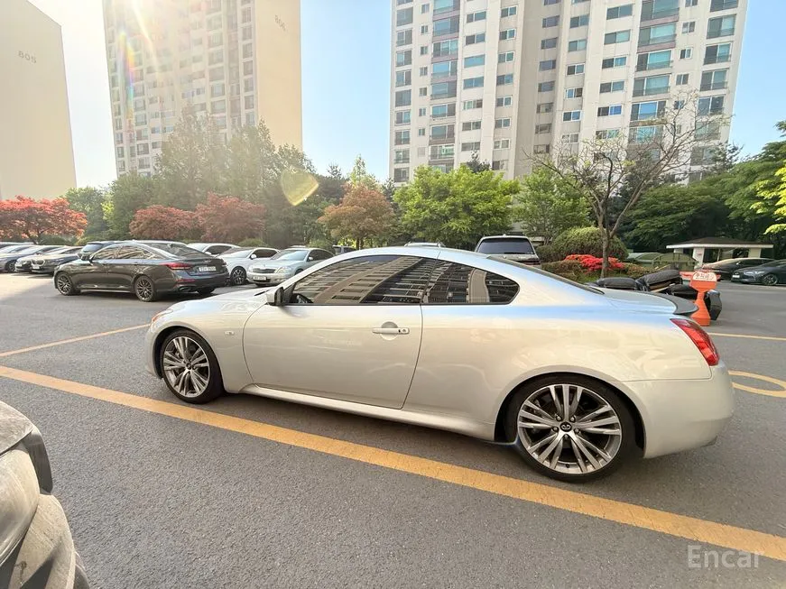 Infiniti G