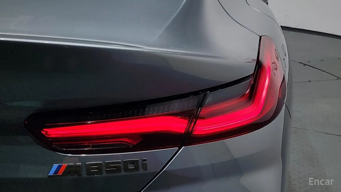 BMW 8-Series