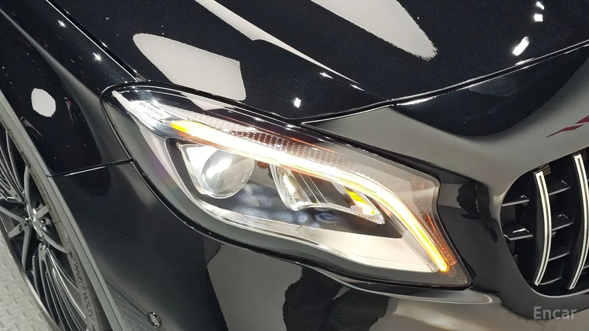 Mercedes-Benz GLA-Class