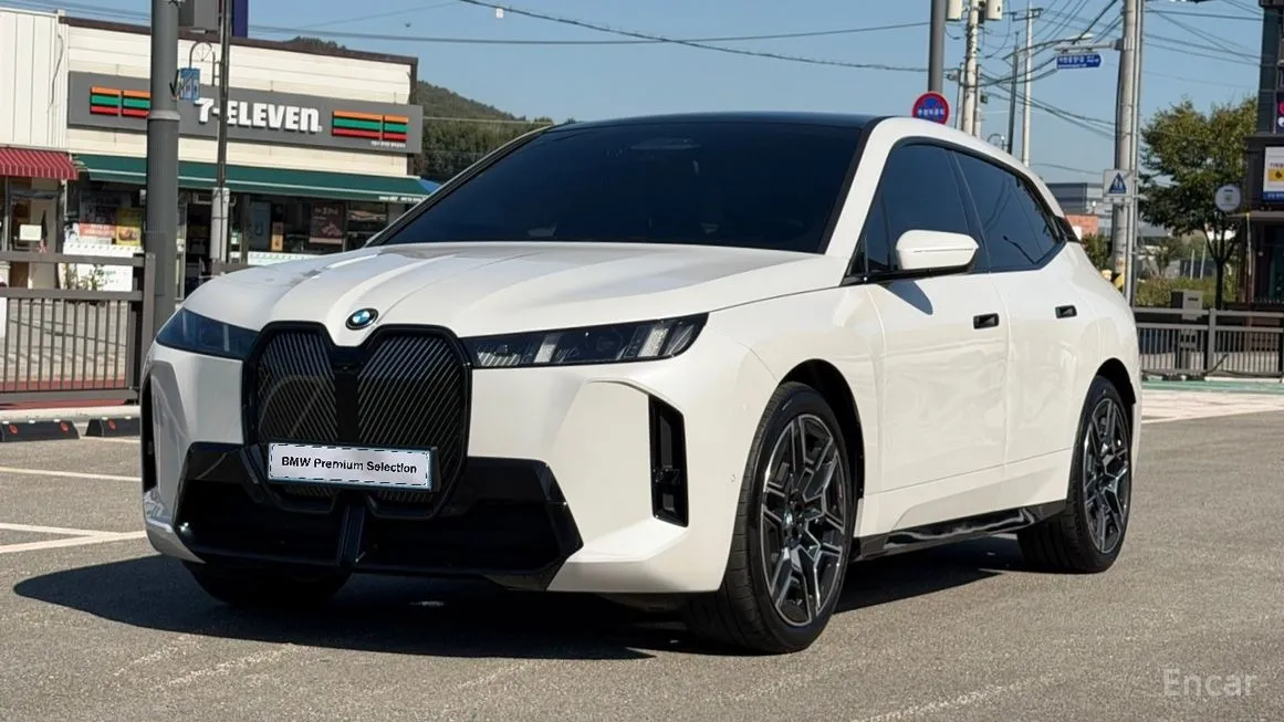 BMW iX