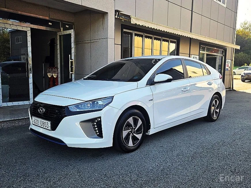 Hyundai Ioniq
