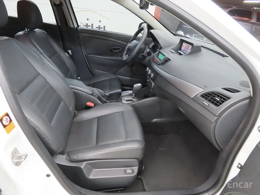 Renault SM3