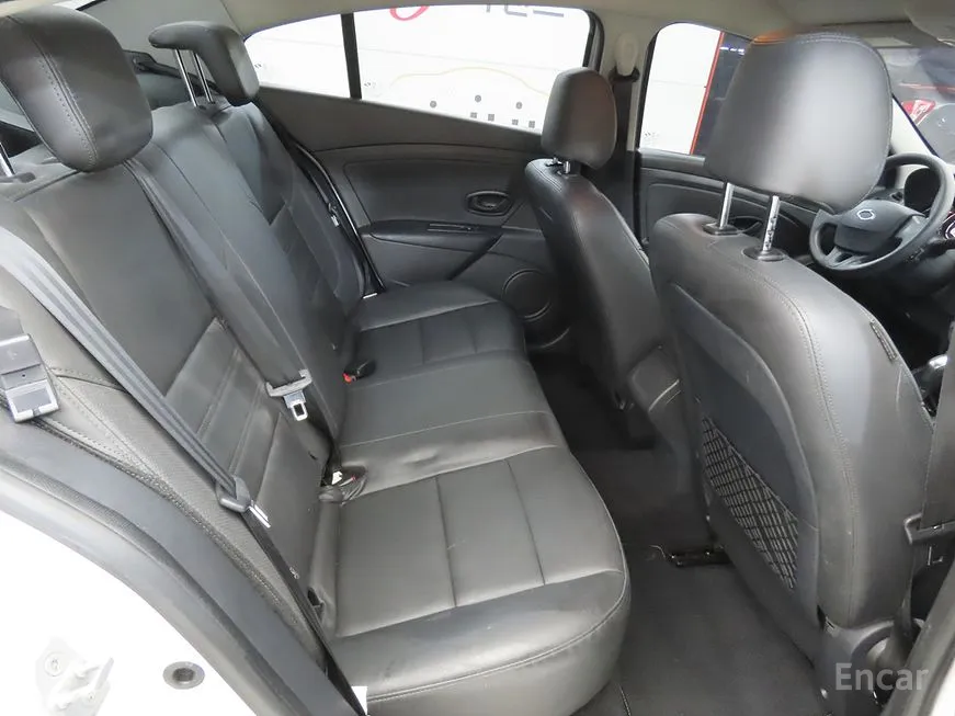 Renault SM3