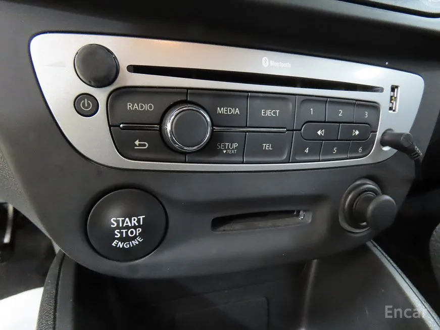 Renault SM3
