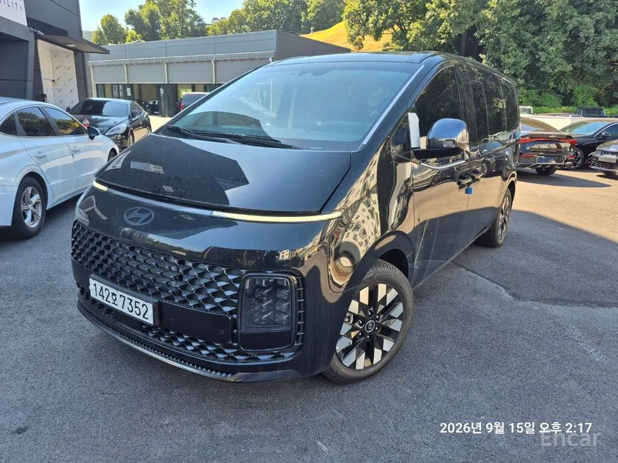 Hyundai Staria