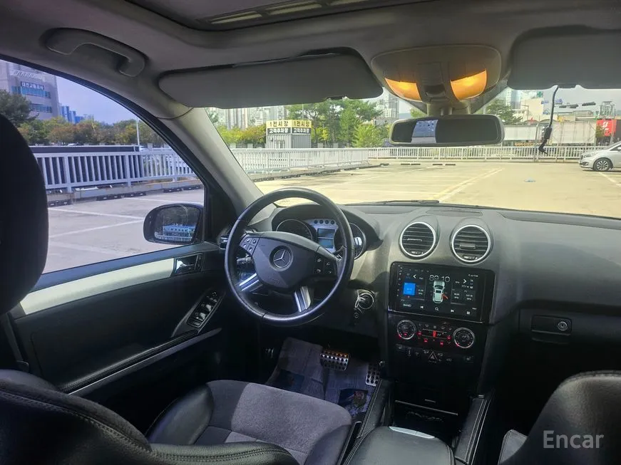 Mercedes-Benz M-class