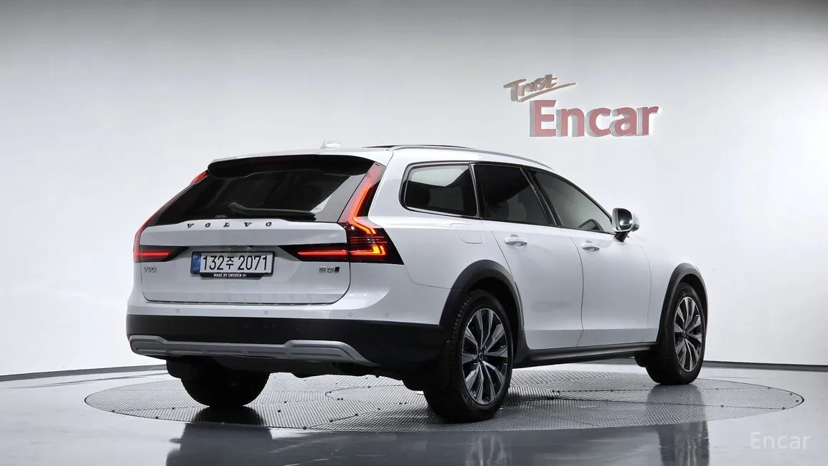 Volvo V90