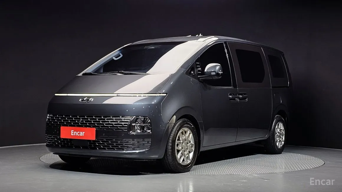 Hyundai Staria
