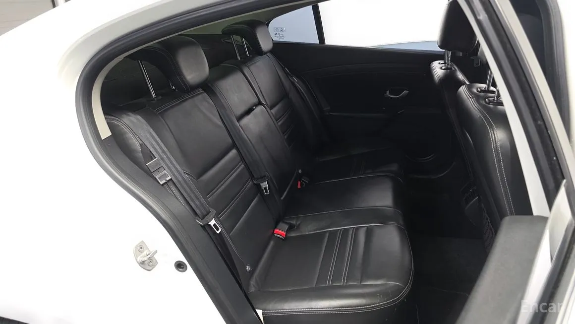 Renault SM3