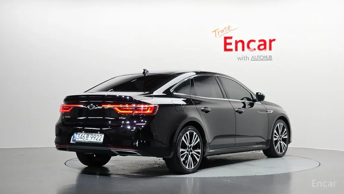 Renault SM6