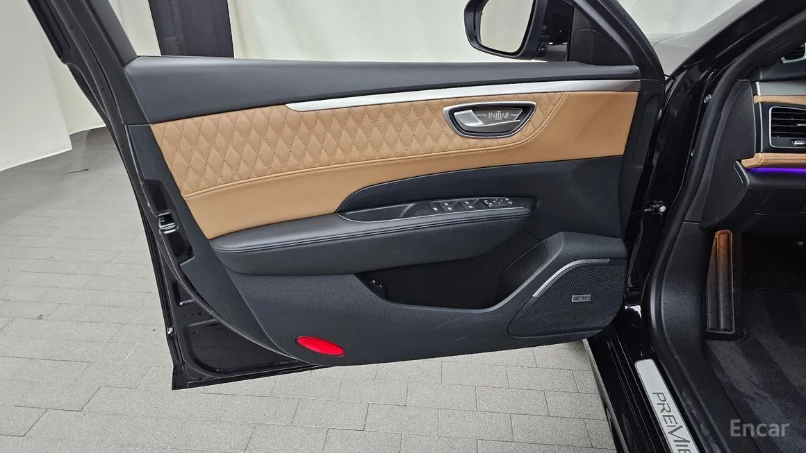Renault SM6