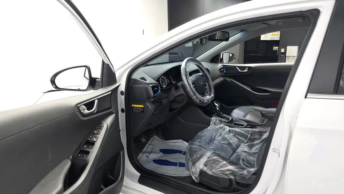 Hyundai Ioniq