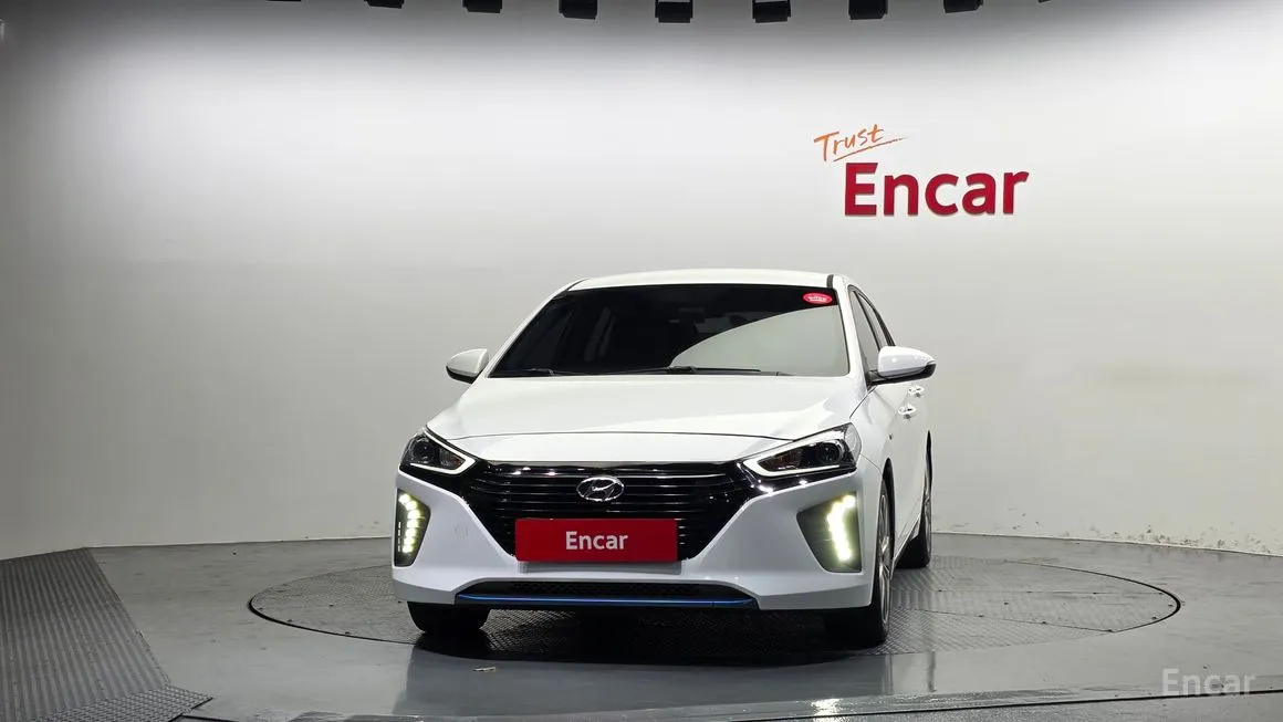 Hyundai Ioniq