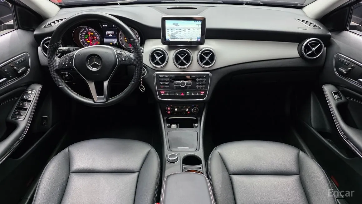 Mercedes-Benz GLA-Class