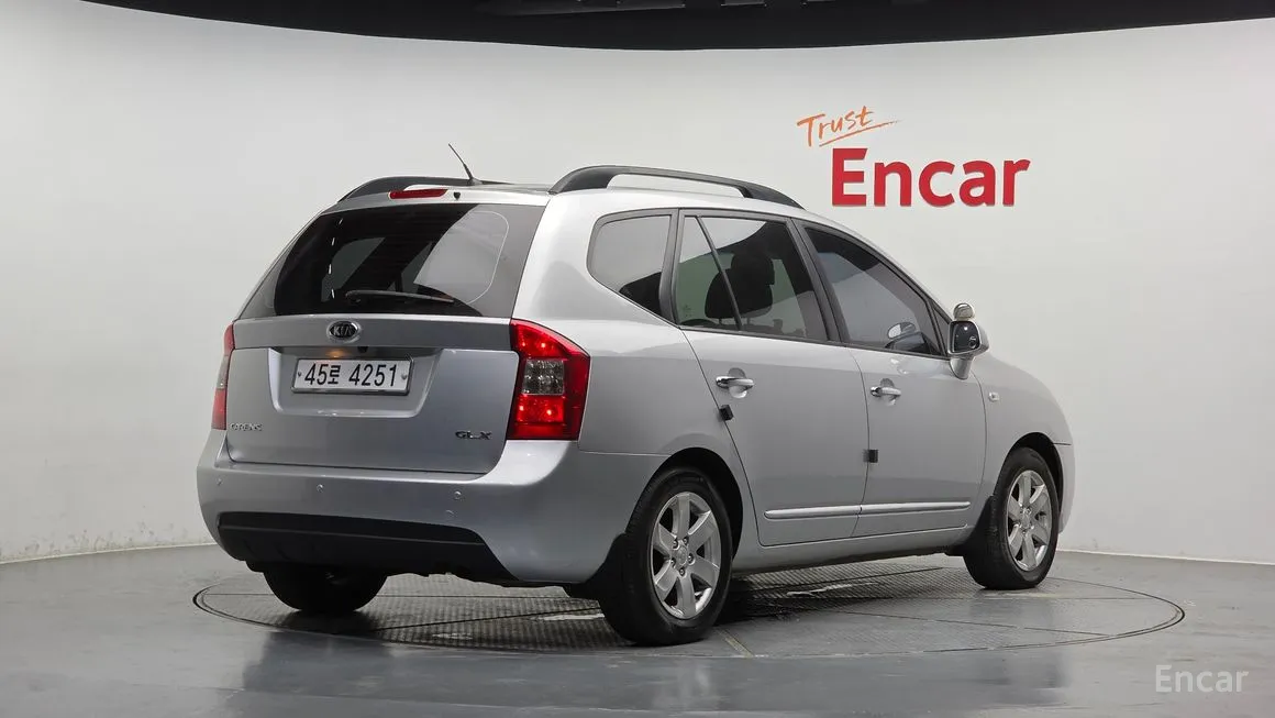 Kia Carens