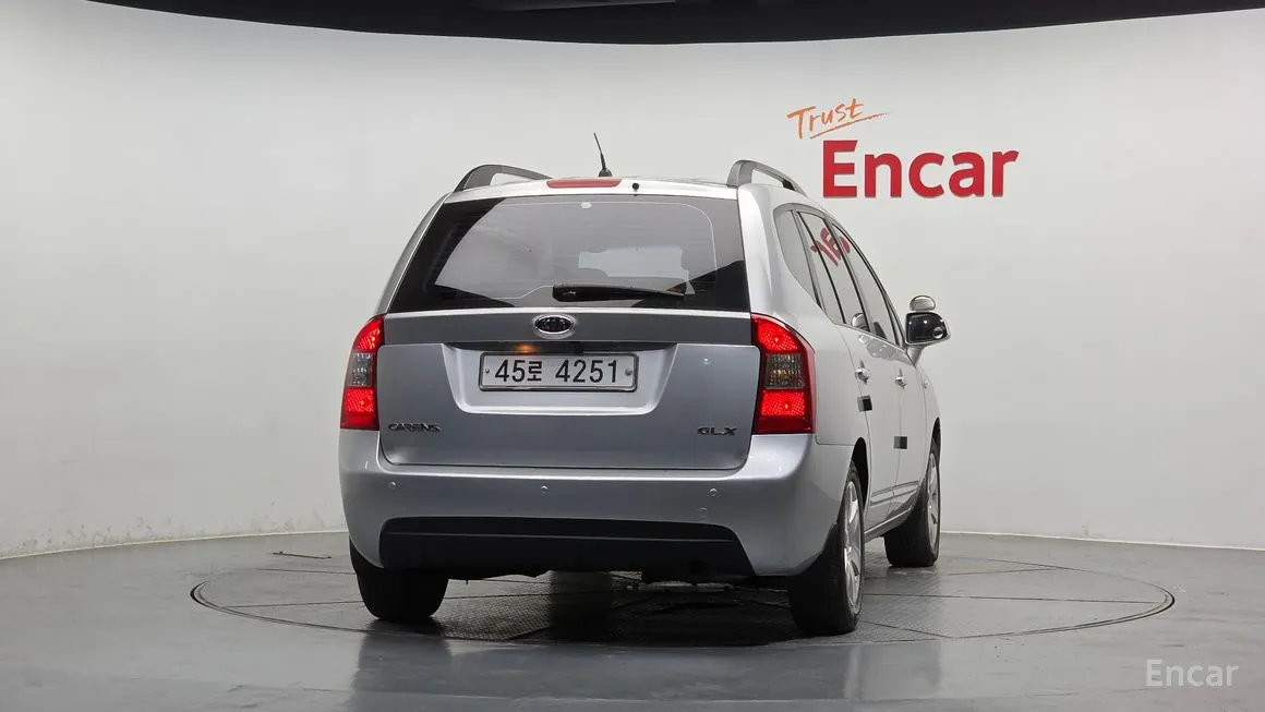 Kia Carens