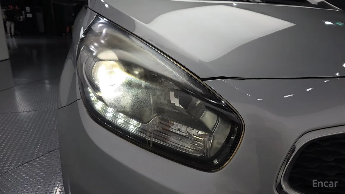 Kia Carens