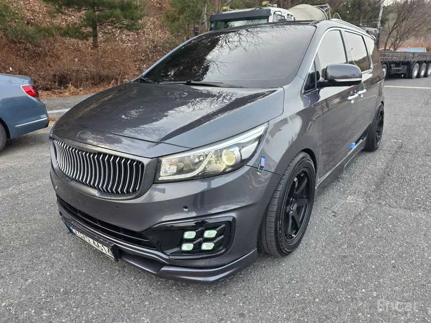 Kia Carnival