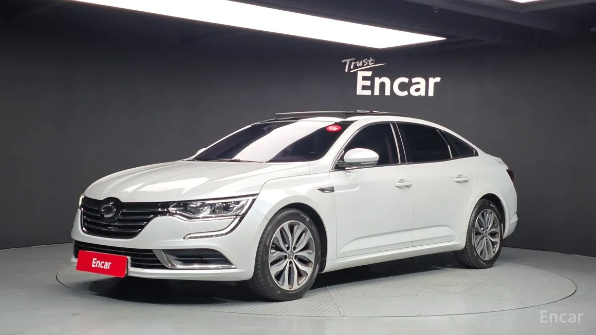 Renault SM6
