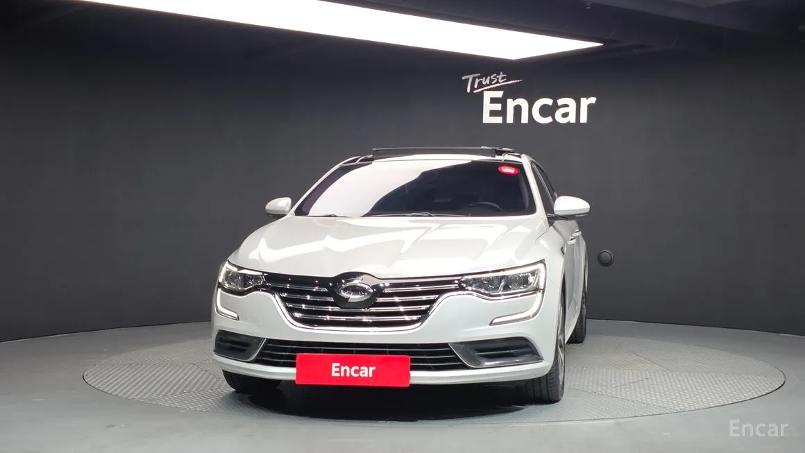 Renault SM6