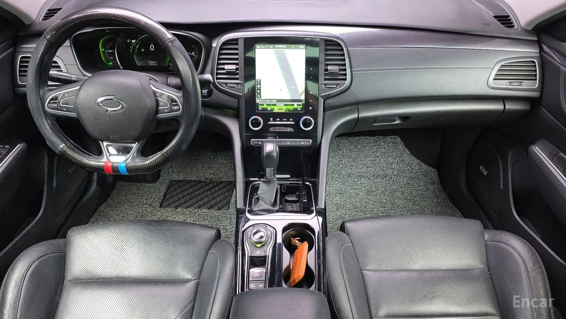 Renault SM6