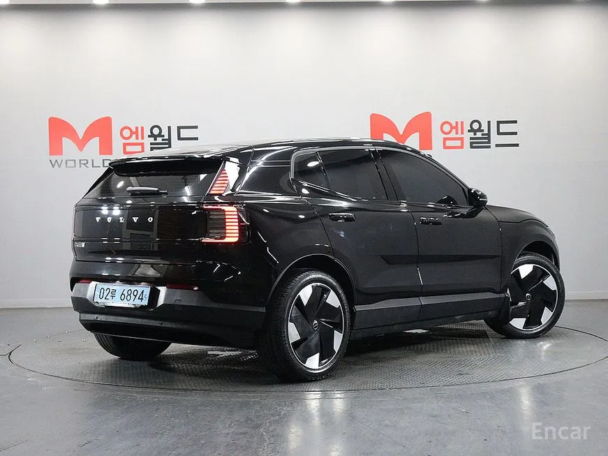 Volvo EX30