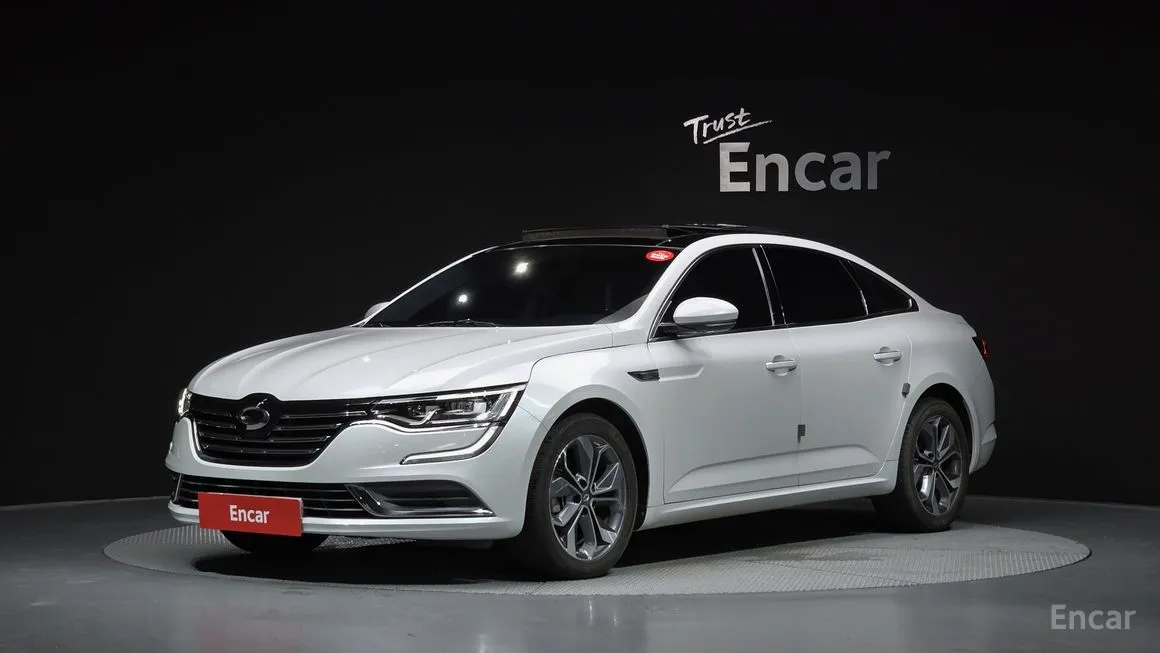 Renault SM6
