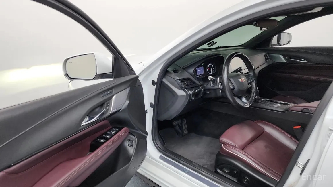 Cadillac CT4