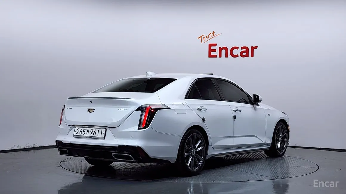 Cadillac CT4