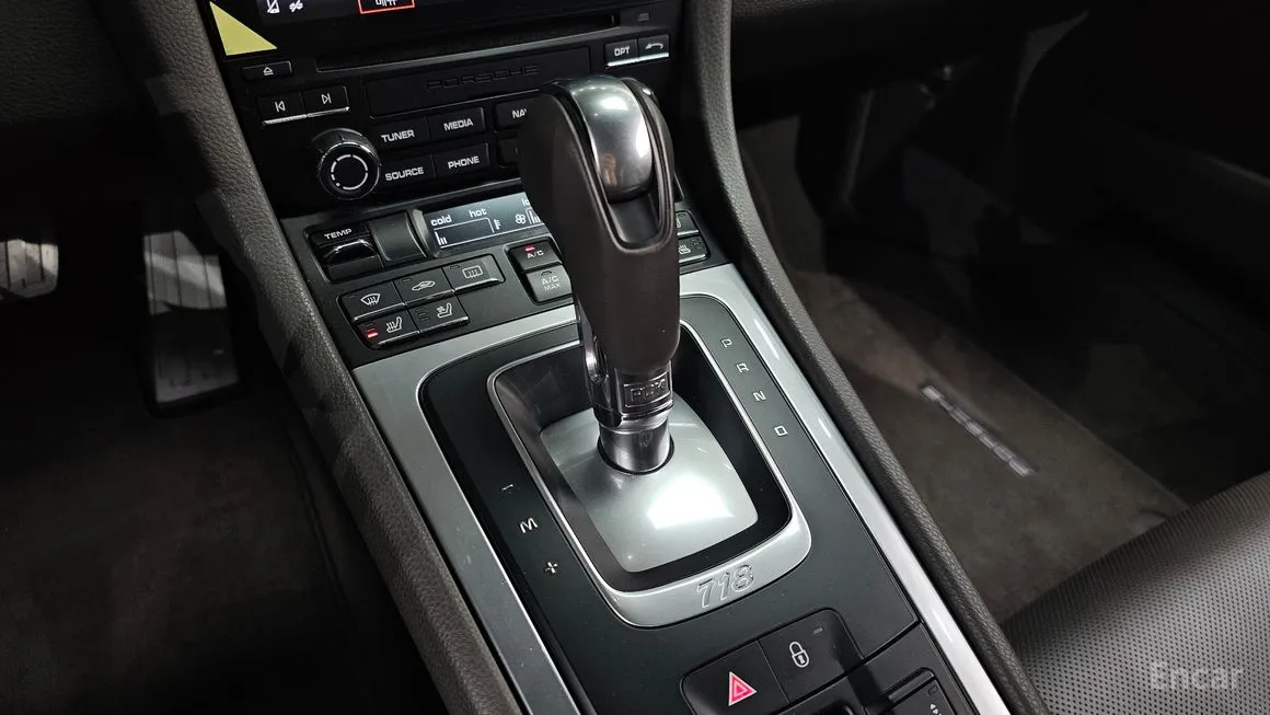 Porsche 718