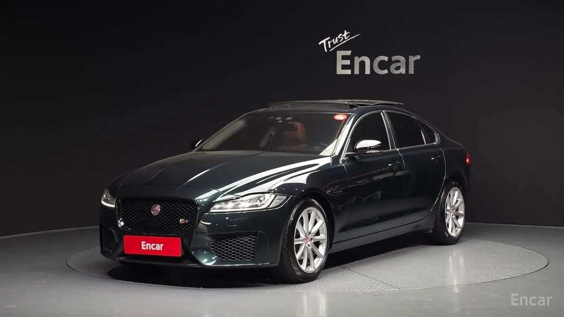 Jaguar XF