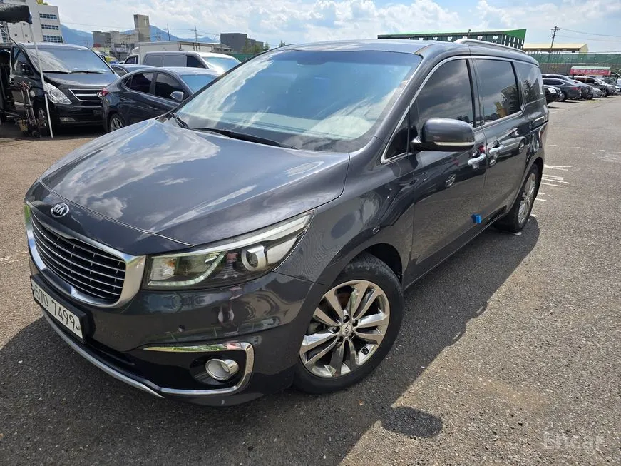 Kia Carnival