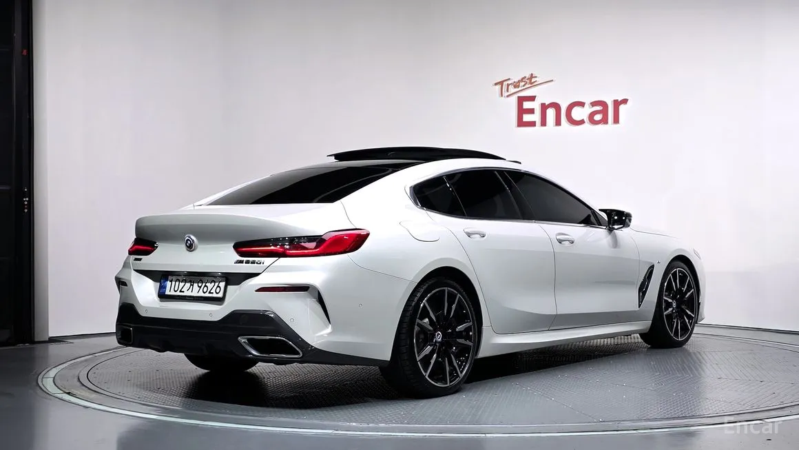 BMW 8-Series