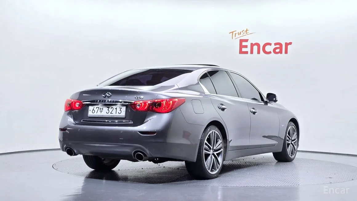 Infiniti Q50