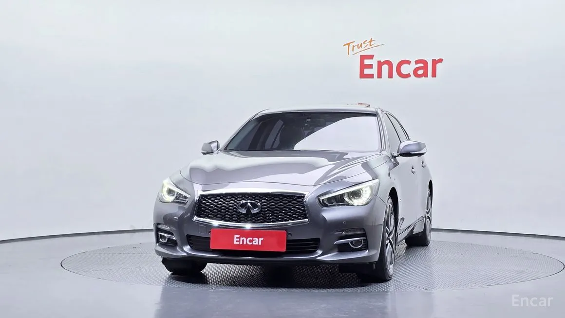 Infiniti Q50