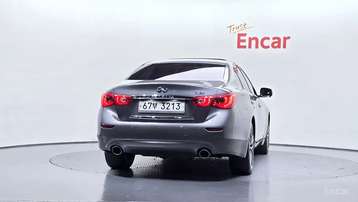 Infiniti Q50