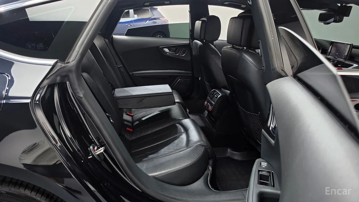 Audi S7