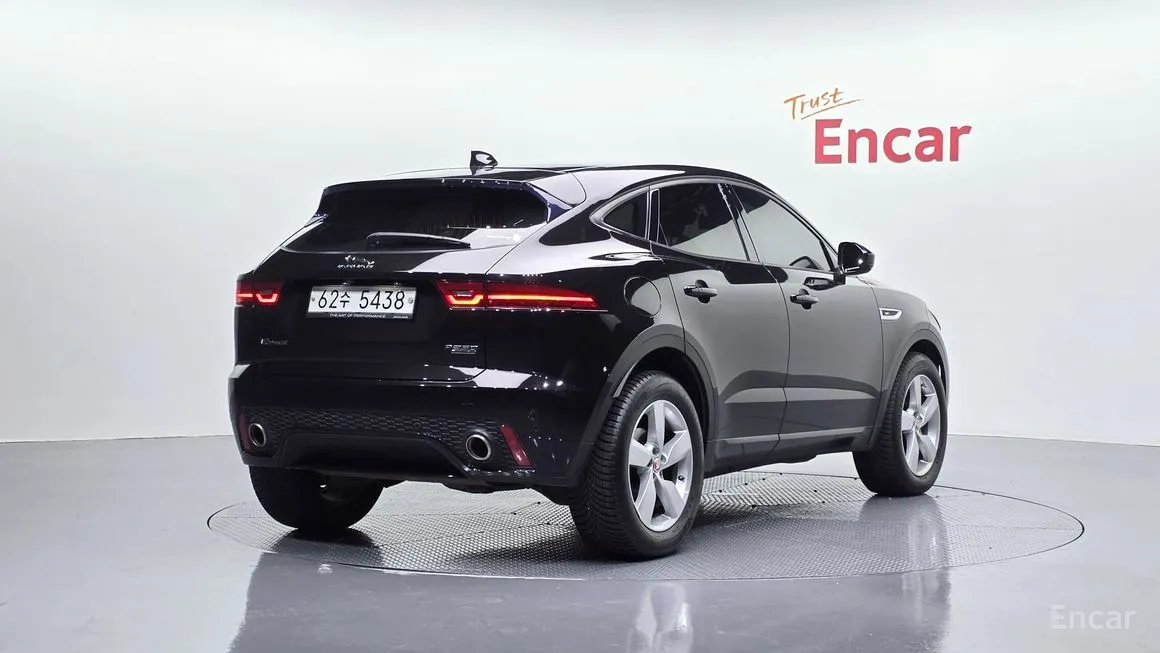 Jaguar E-PACE