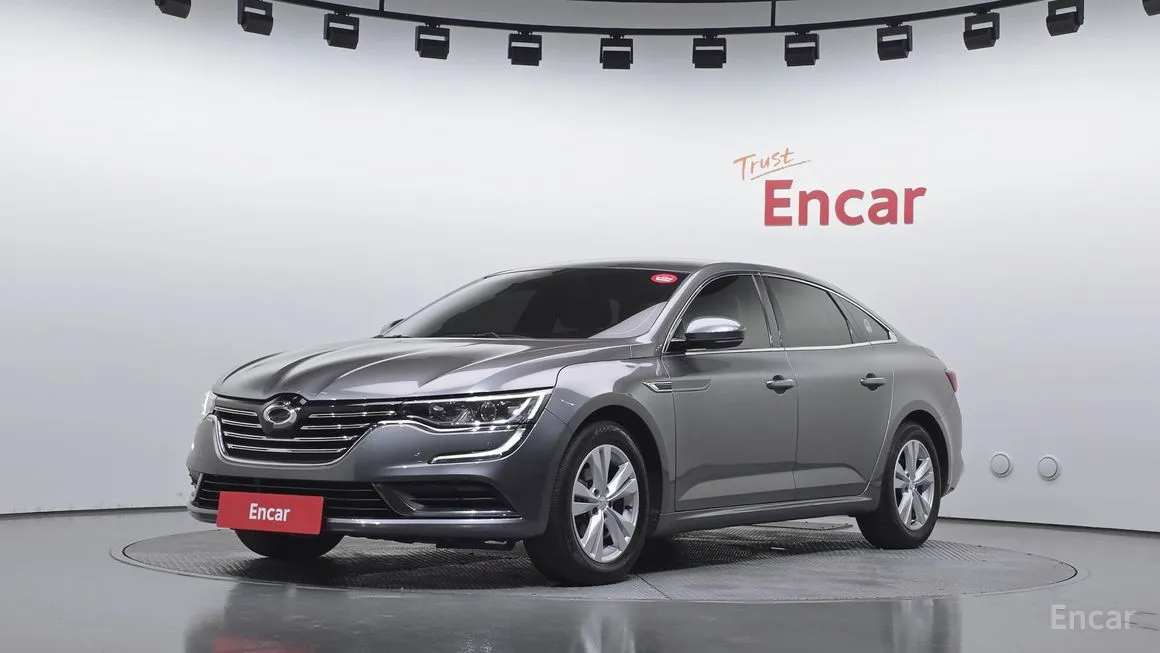 Renault SM6