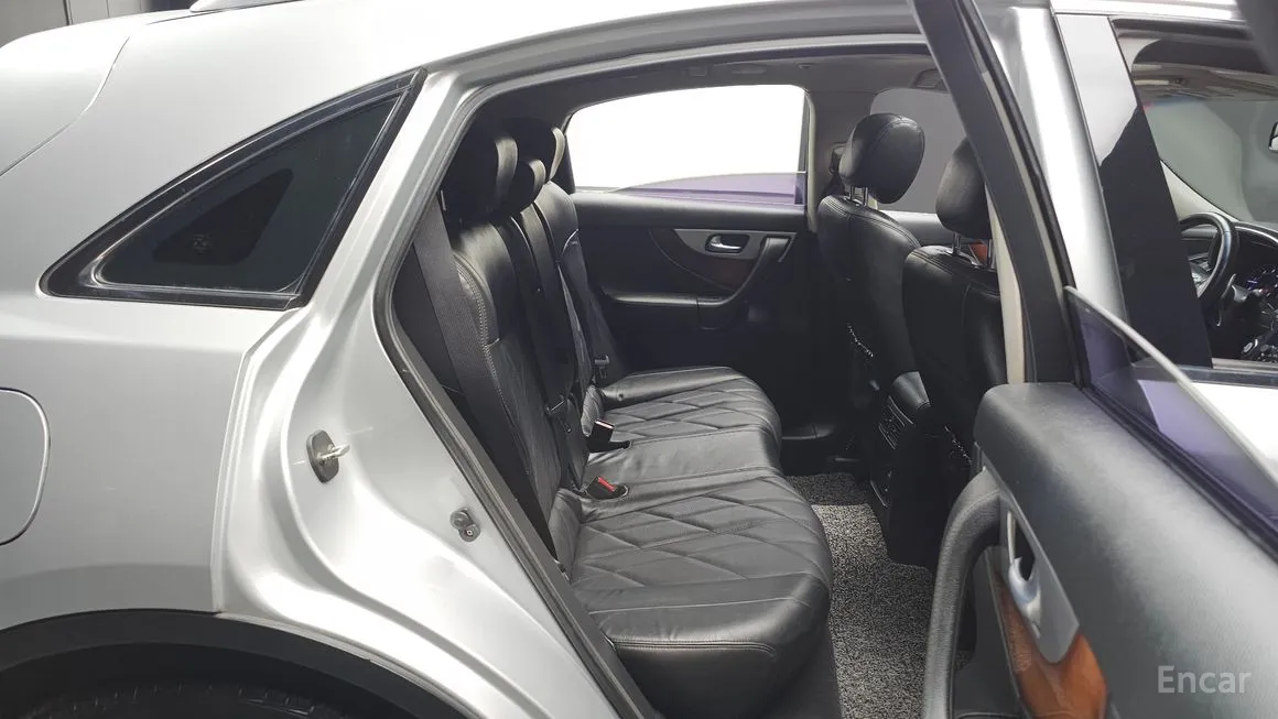 Infiniti FX