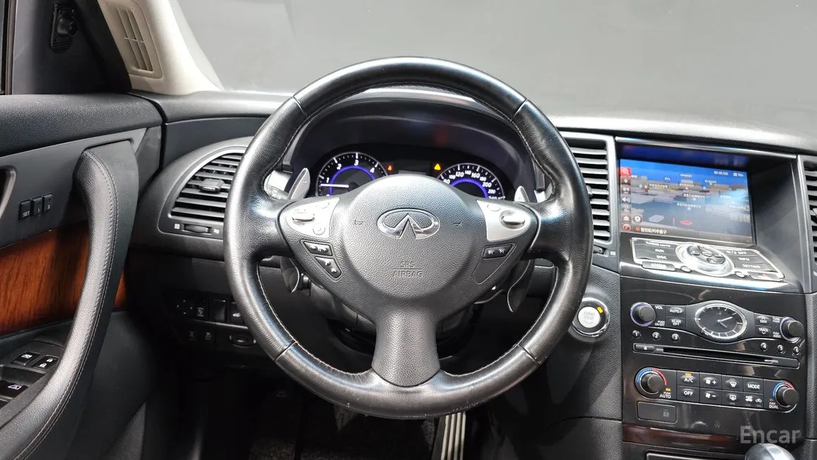 Infiniti FX