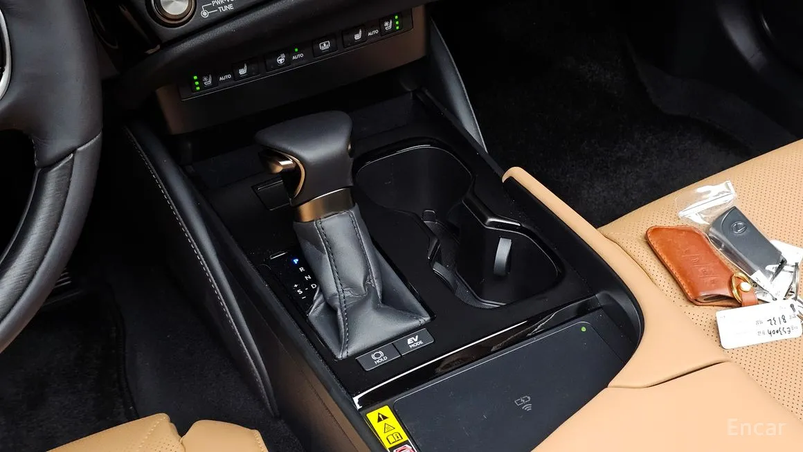Lexus ES