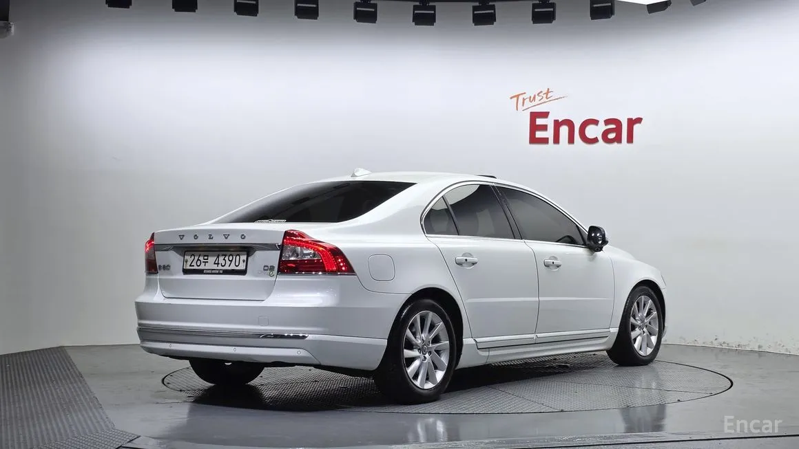 Volvo S80
