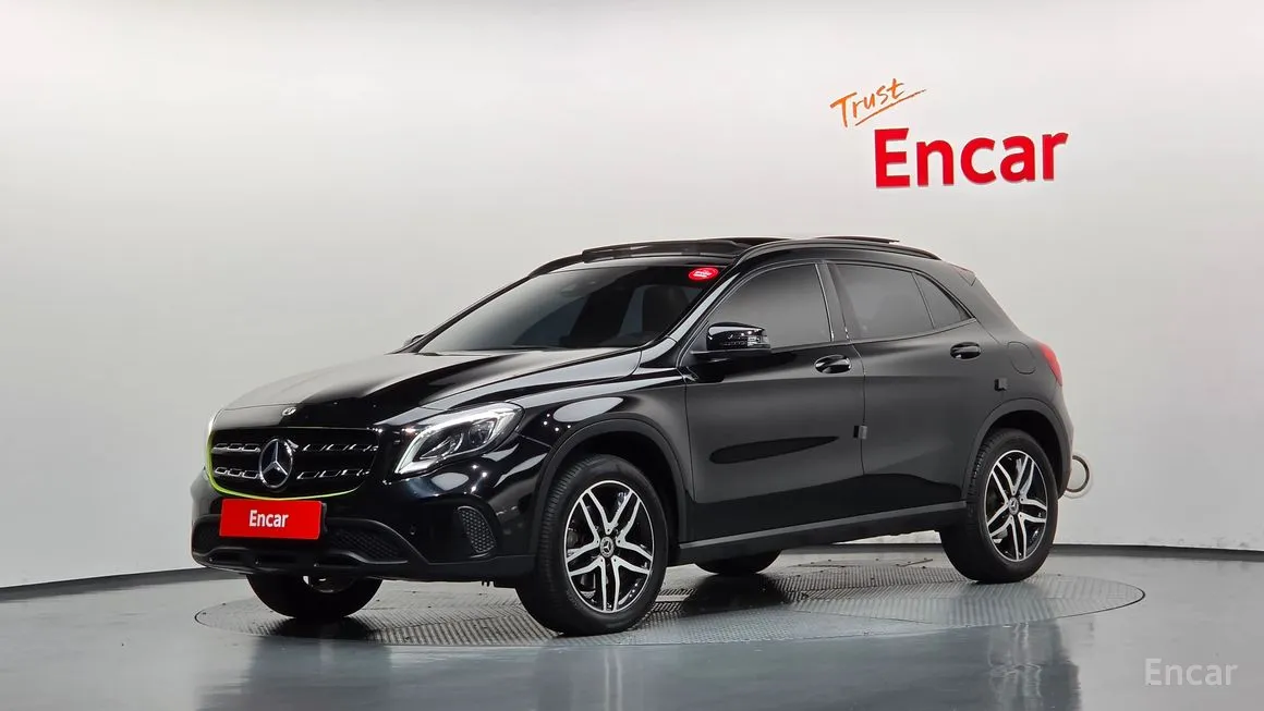 Mercedes-Benz GLA-Class