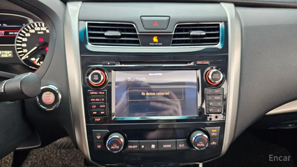 Nissan Altima