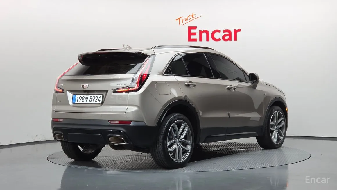 Cadillac XT4