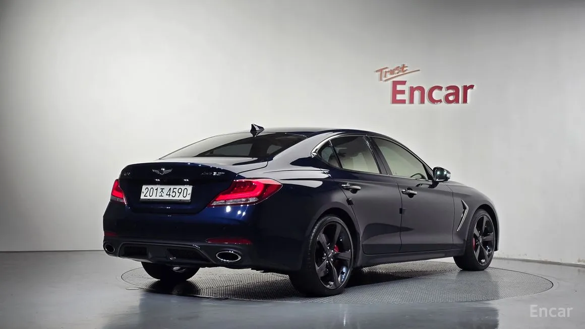 Genesis G70