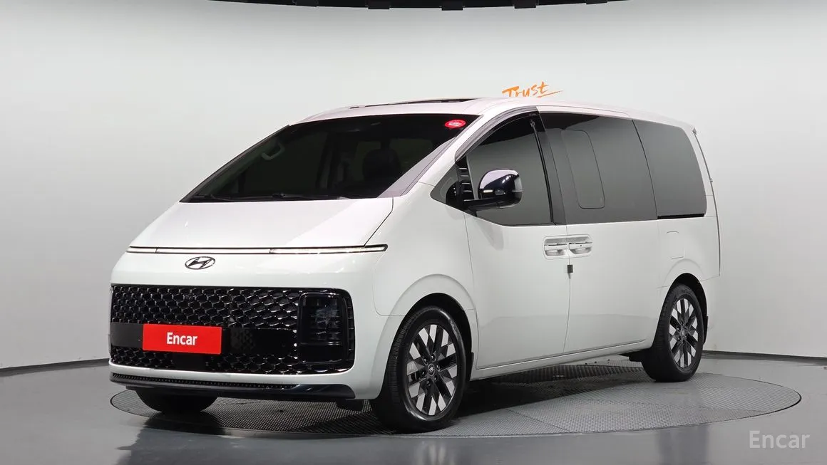 Hyundai Staria