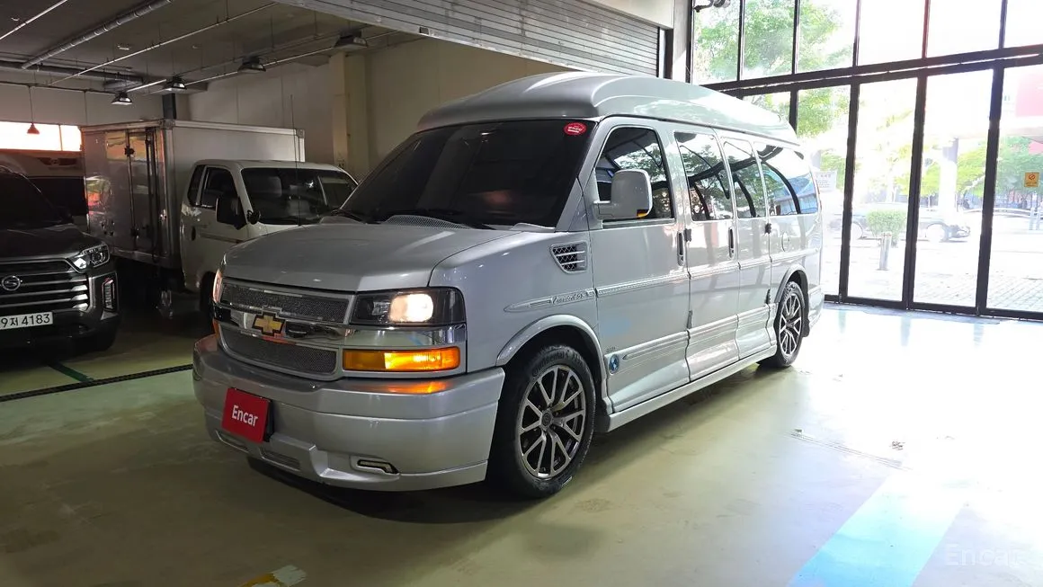 Chevrolet Express Van